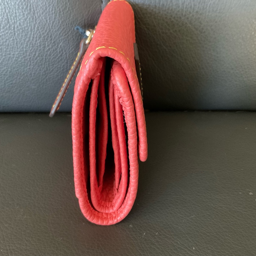 Dooney & Bourke Coral Leather Bucket Bag and Wallet Set - Picture 10 of 11